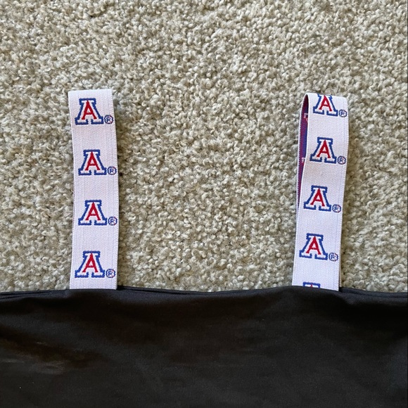 Hype & Vice UofA Crop Top - Picture 3 of 4